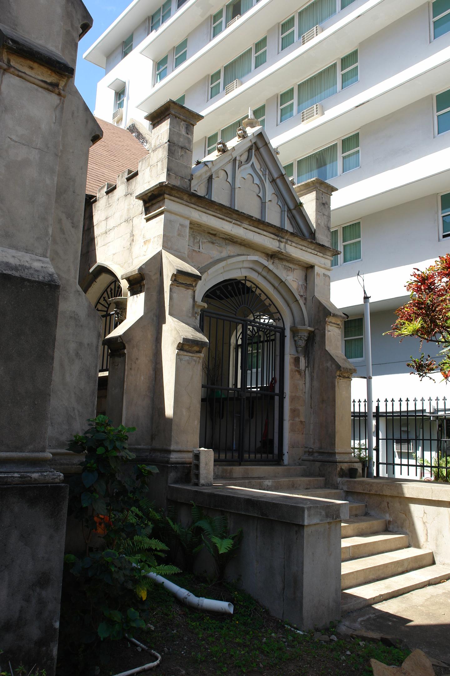 Capilla Nuestra Señora de Lourdes - San Juan (Miramar) - 2011 00118